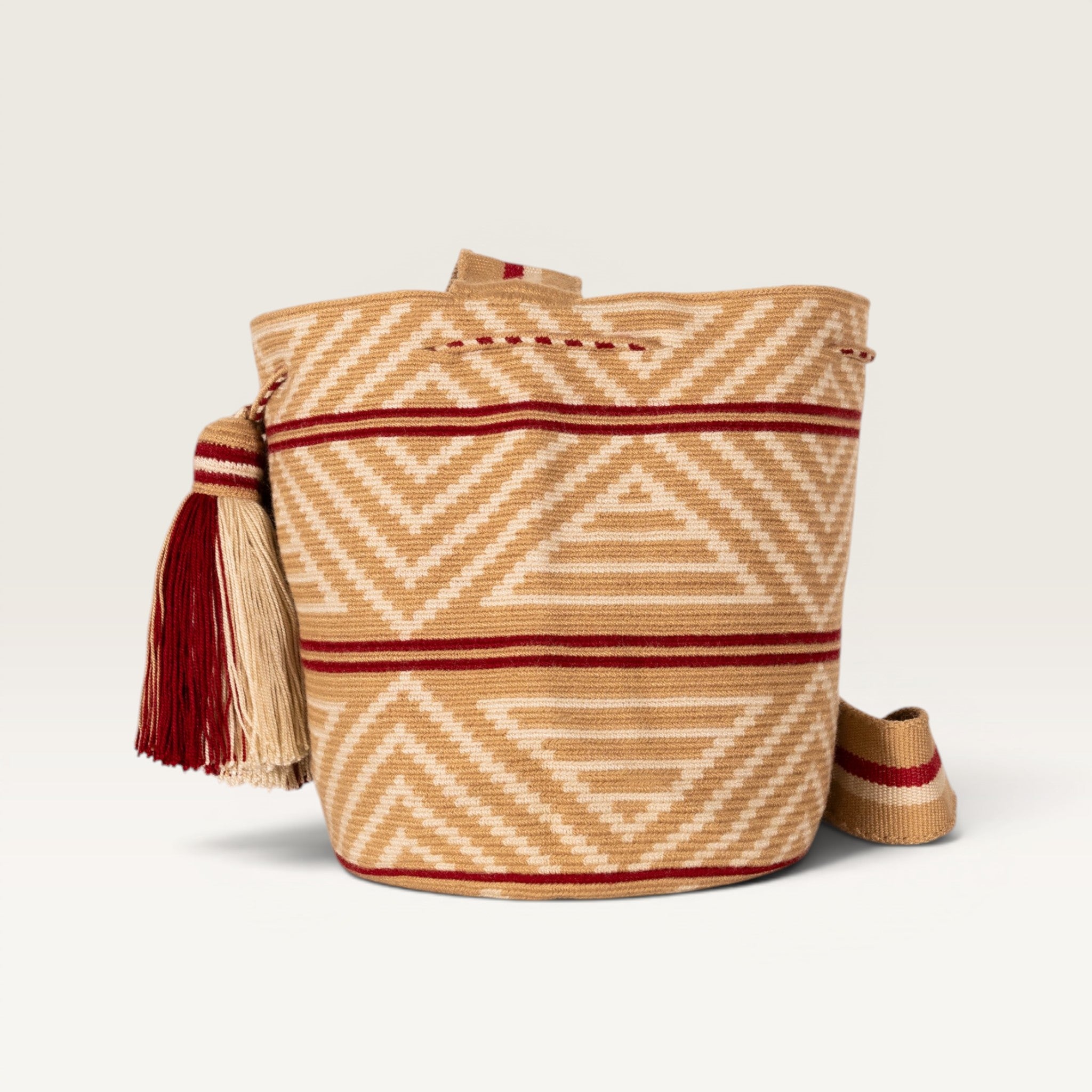 Geometric crossbody M | Almond