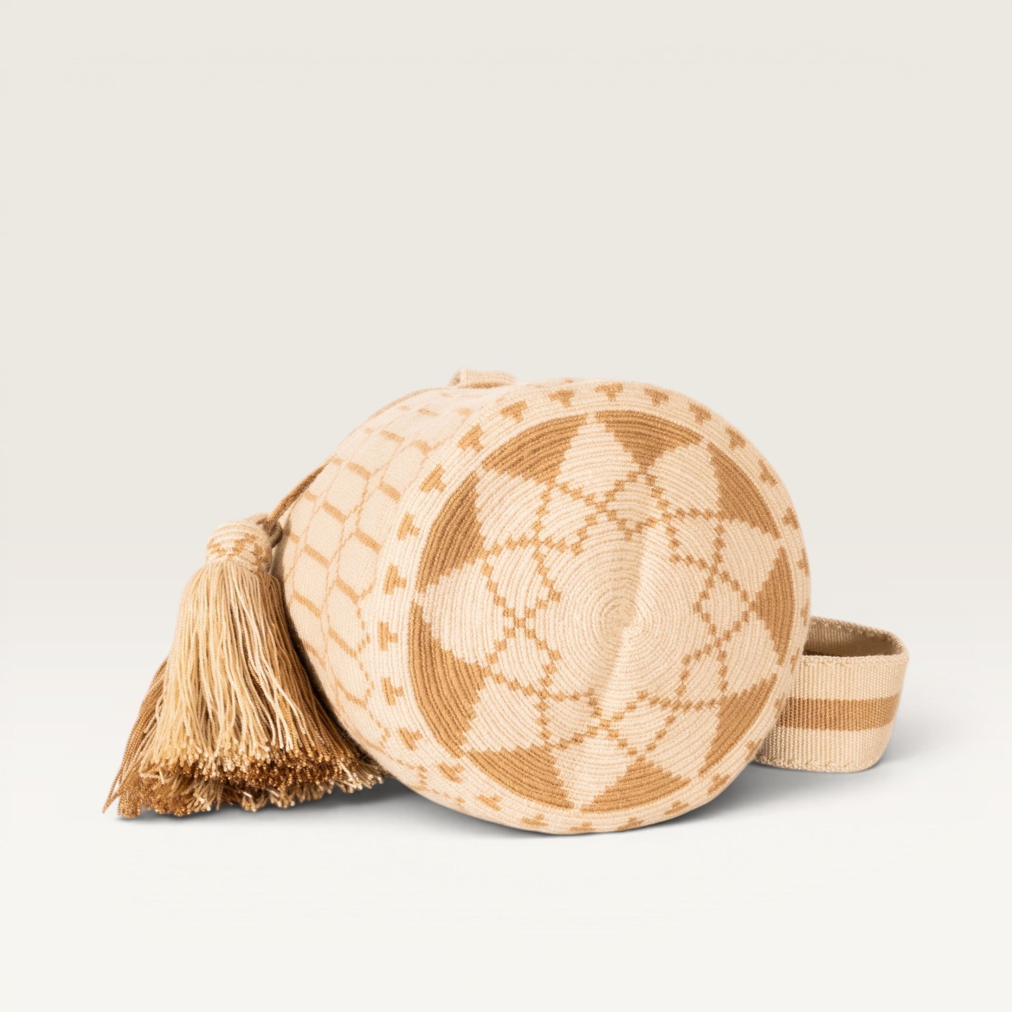 Geometric crossbody M | Chai