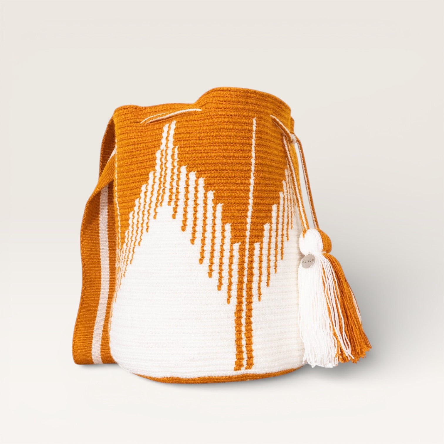 Geometric crossbody bag L | Honey