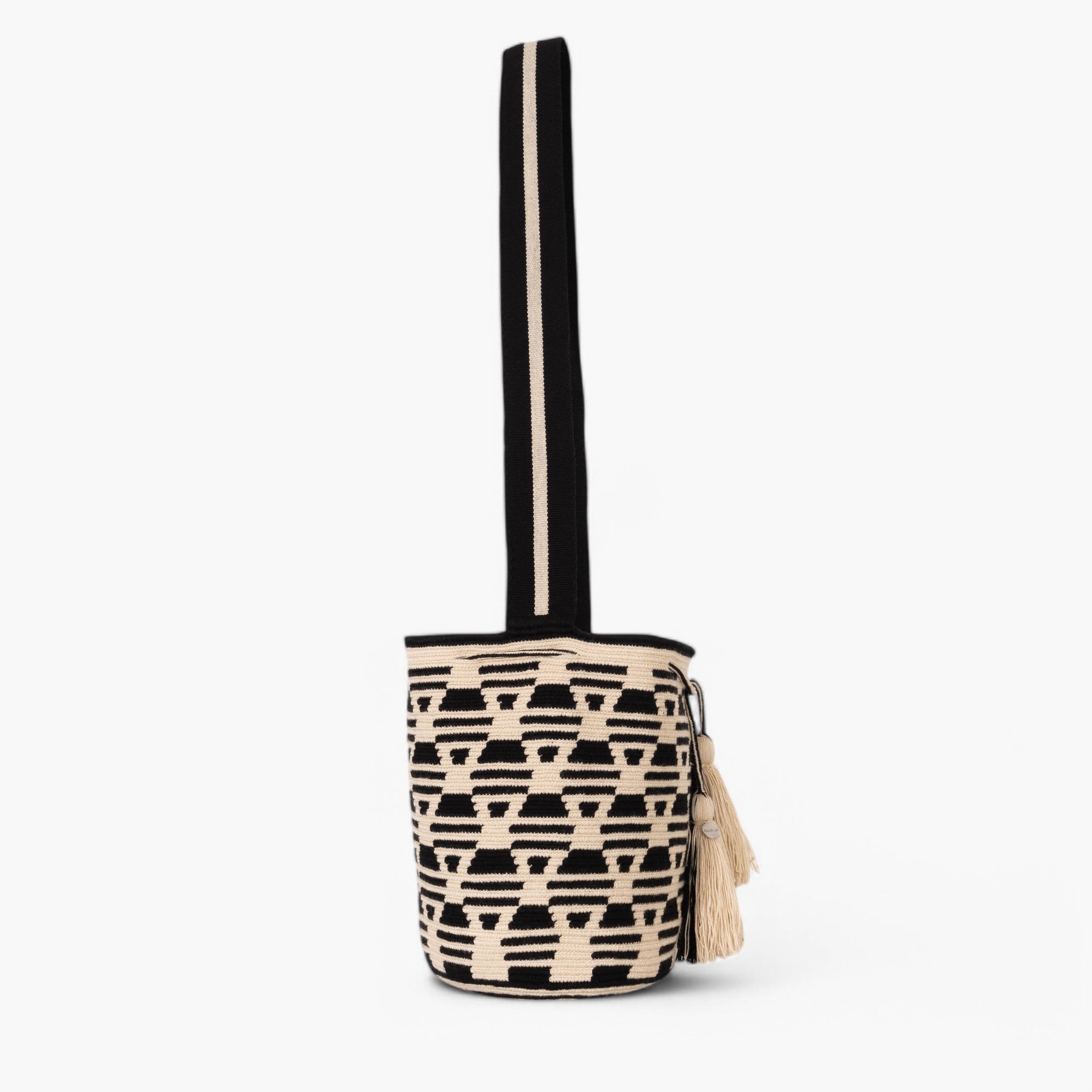 Geometric crossbody bag L | Black