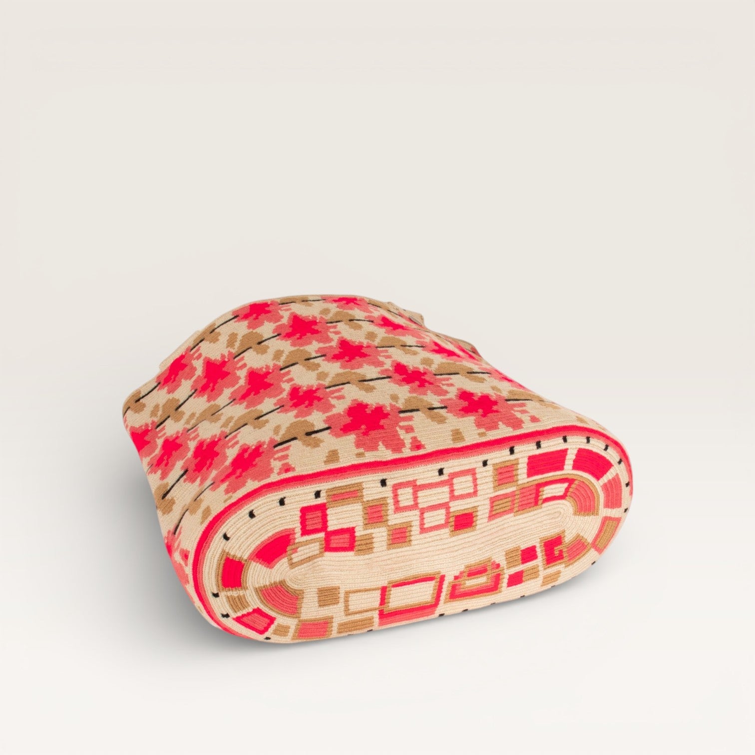 Geometric oval tote | Hibiscus