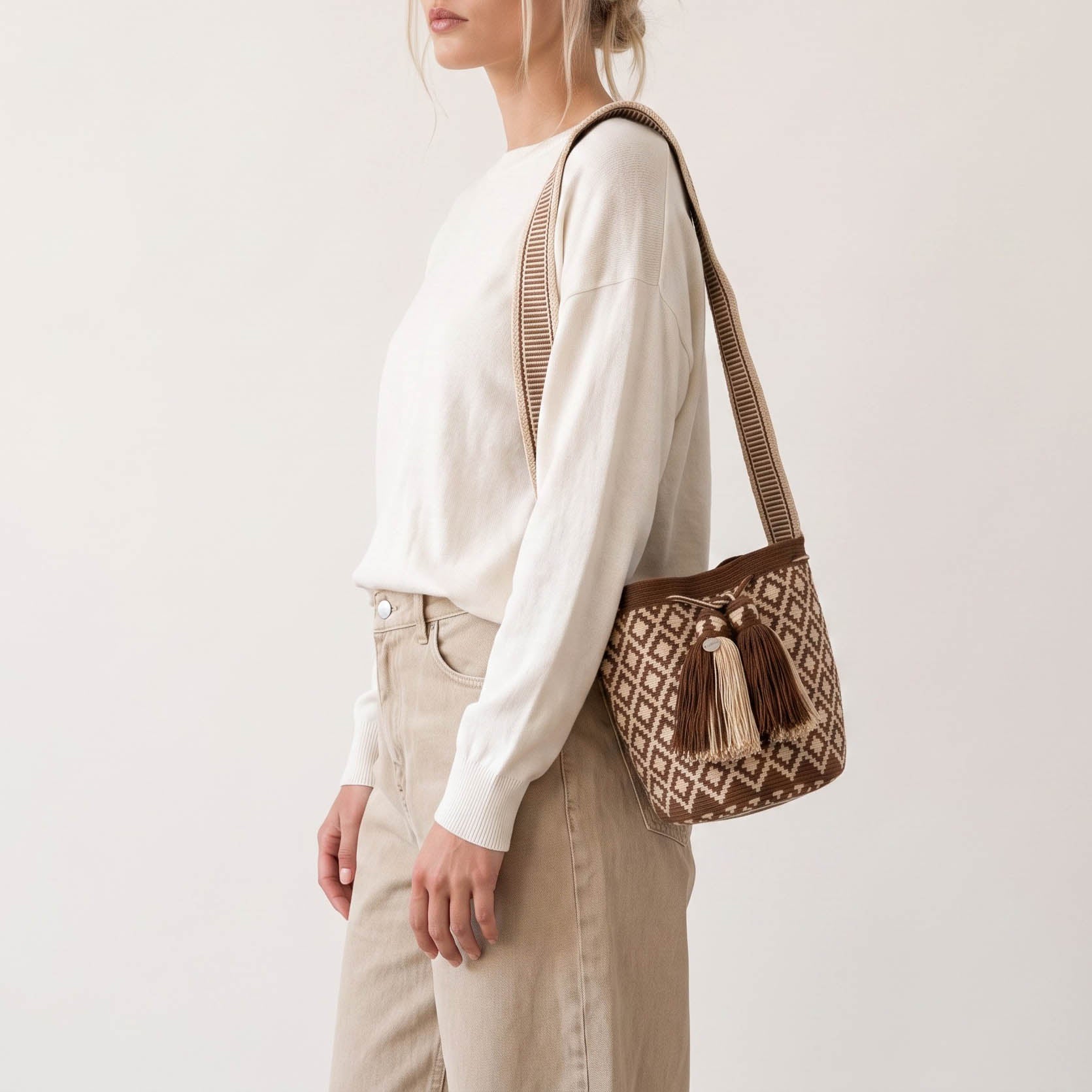 Geometric crossbody M | Mocha