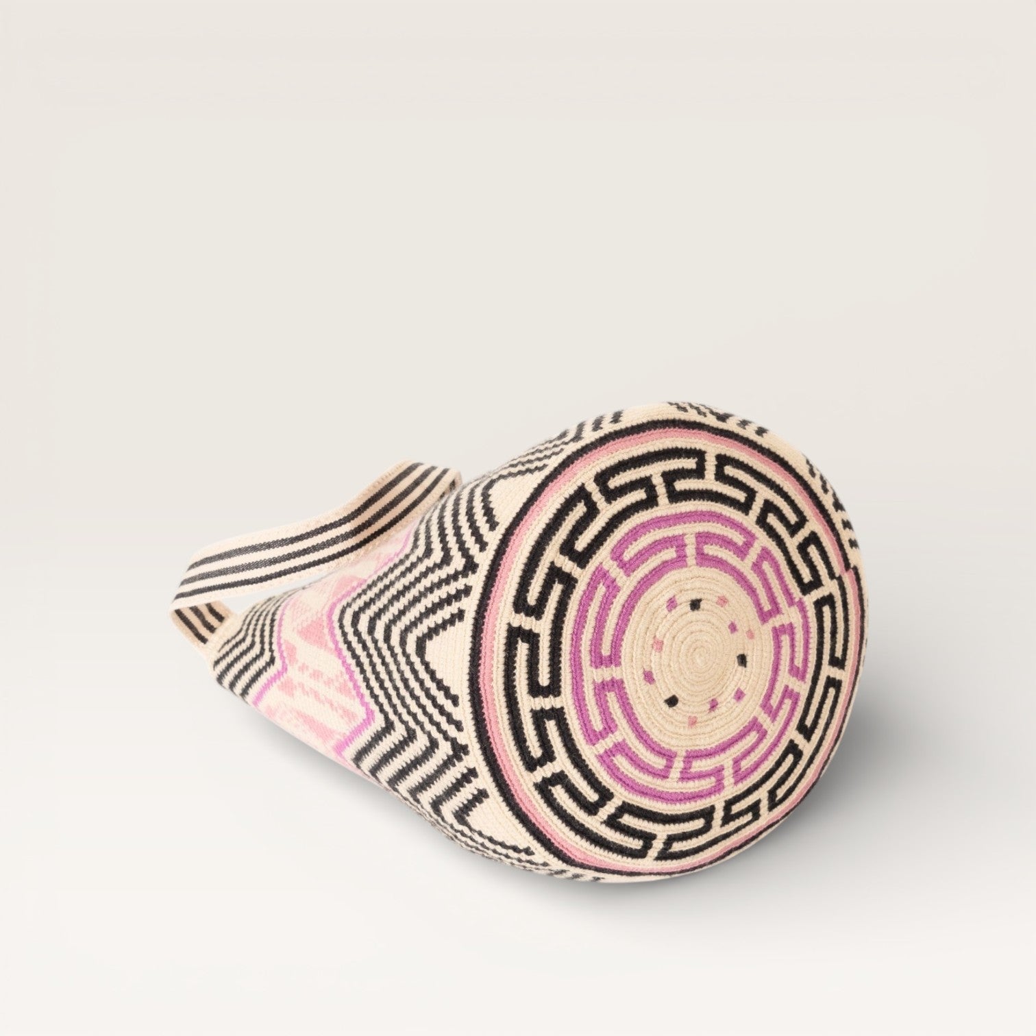 Zigzag round tote L | Peony