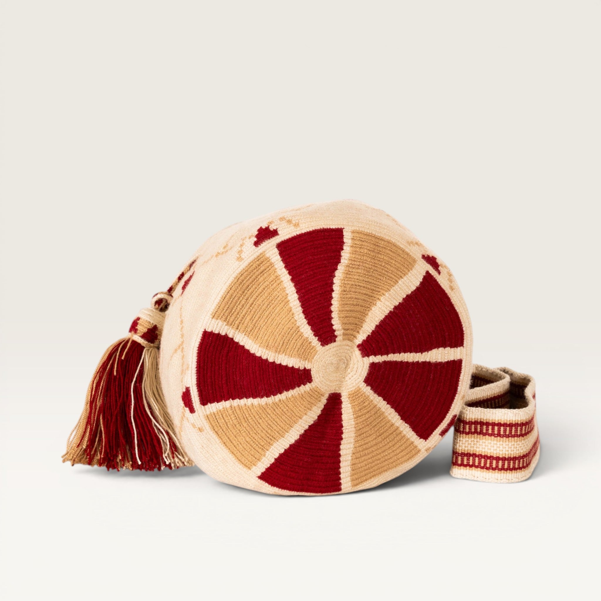 Geometric crossbody M | Almond