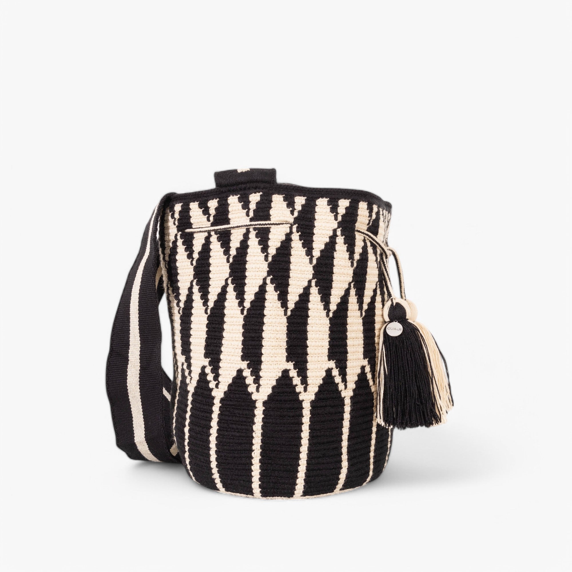 Geometric crossbody bag L | Black