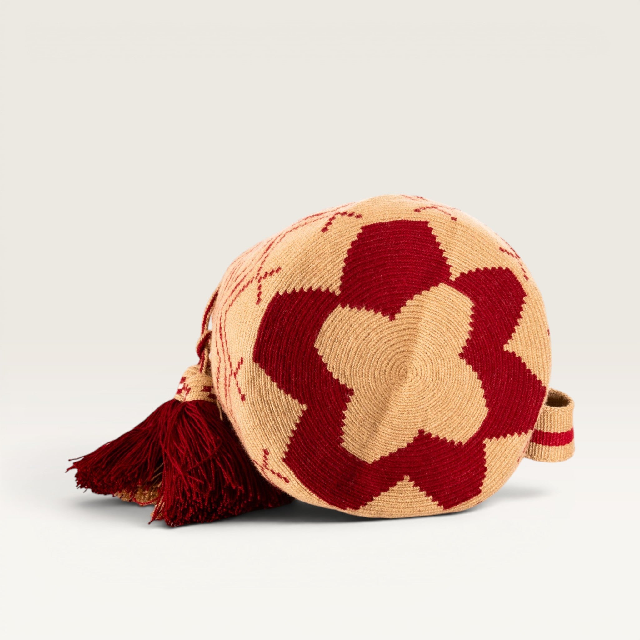 Geometric crossbody M | Almond