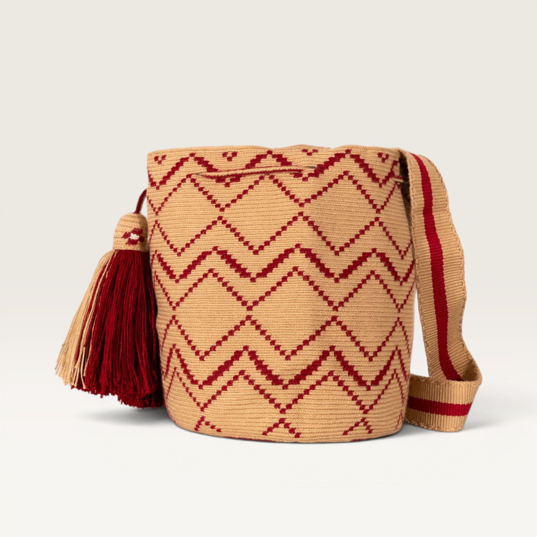 Geometric crossbody M | Almond