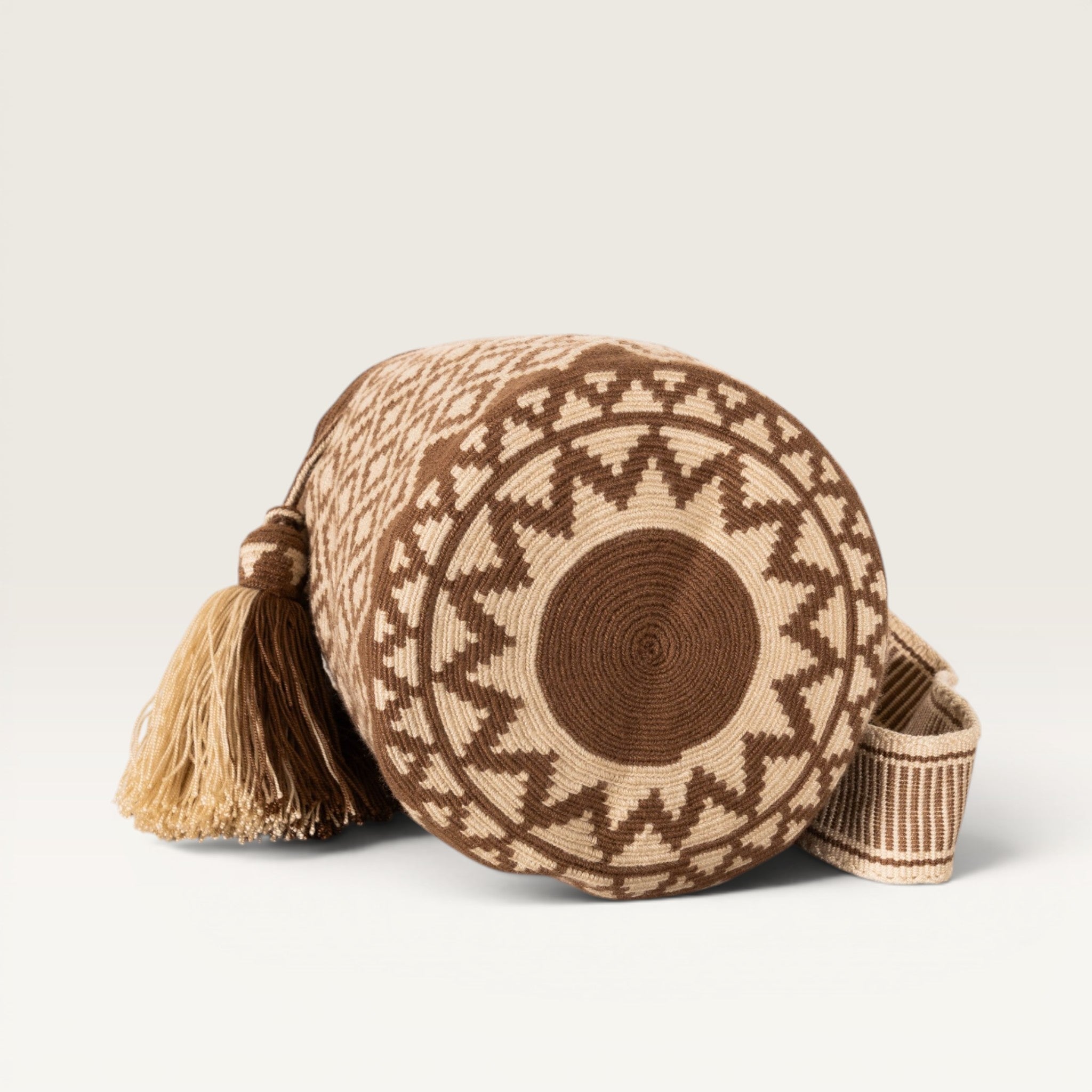 Geometric crossbody M | Mocha