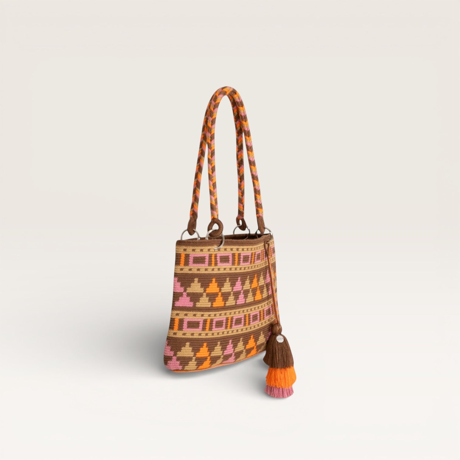 Geometric oval shoulder bag | Basil