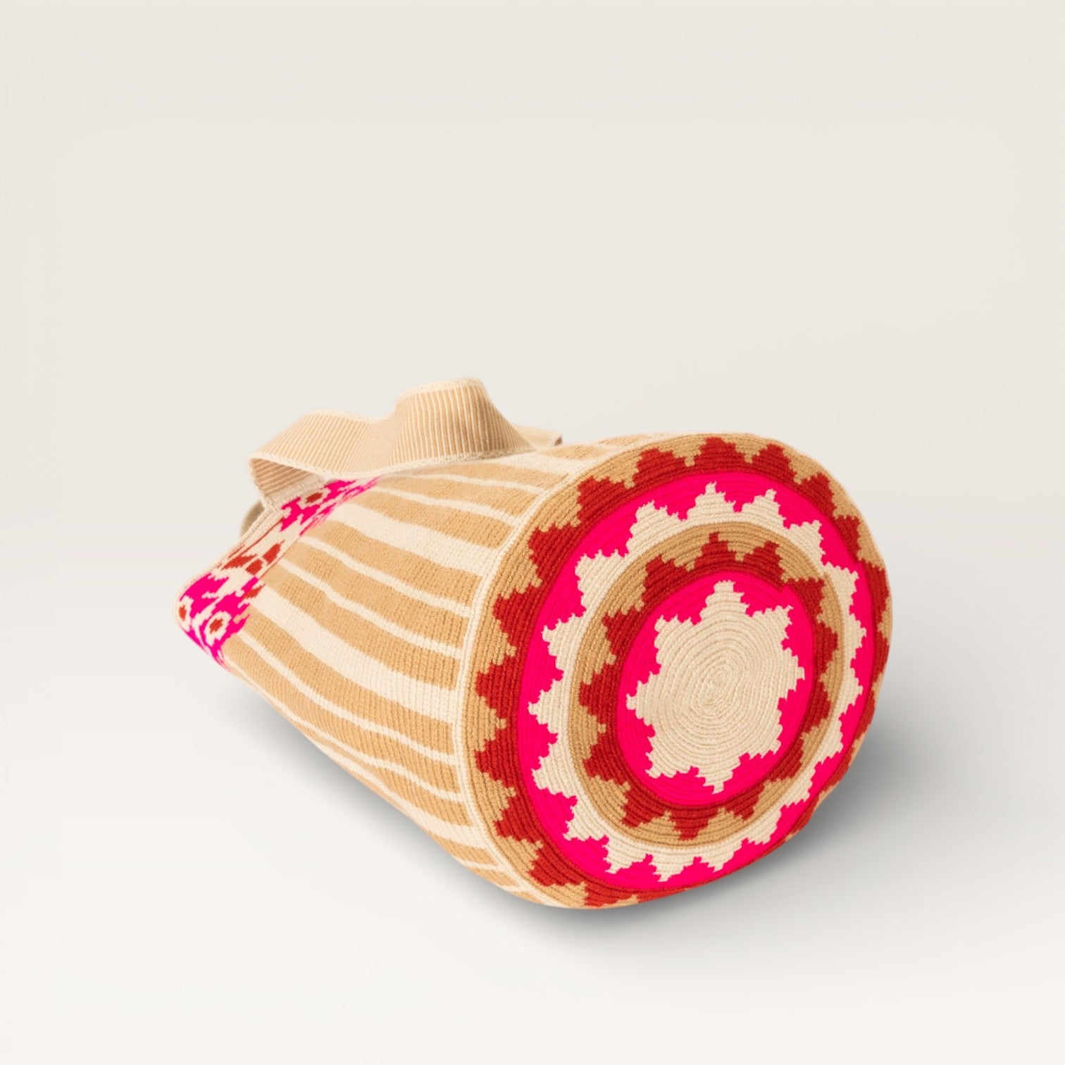 Abstract round tote L | Raspberry