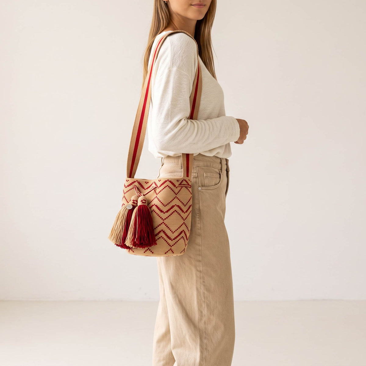 Geometric crossbody M | Almond
