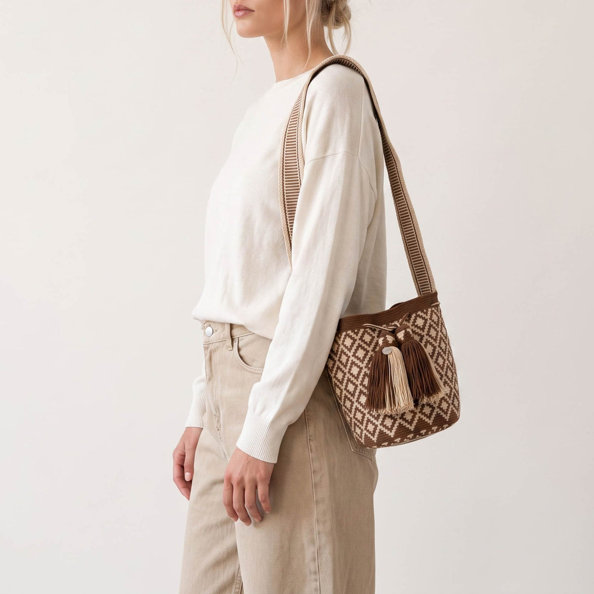 Geometric crossbody M | Mocha