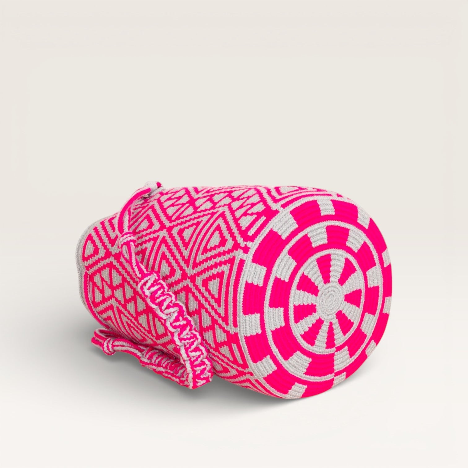 Geometric round shoulder bag | Magenta