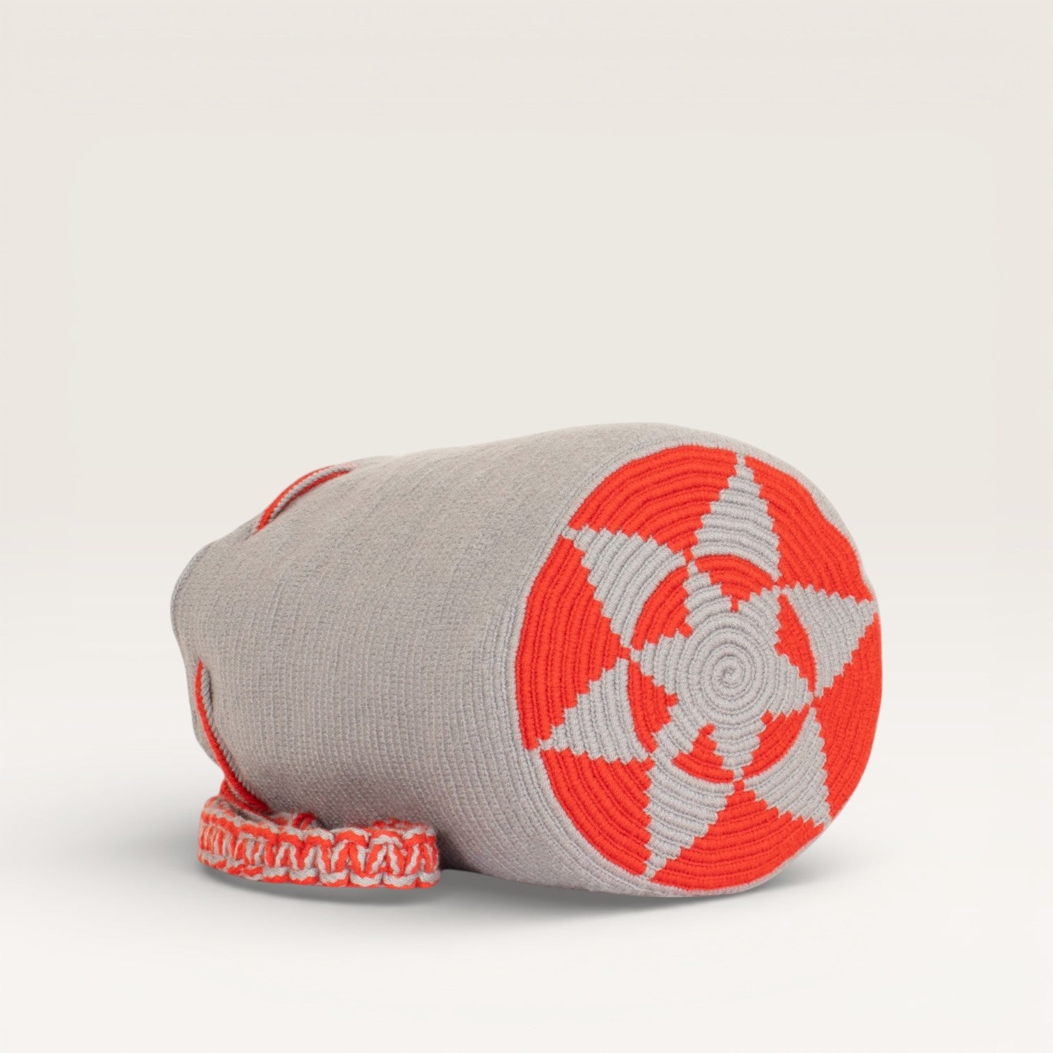 Solid round shoulder bag | Sterling