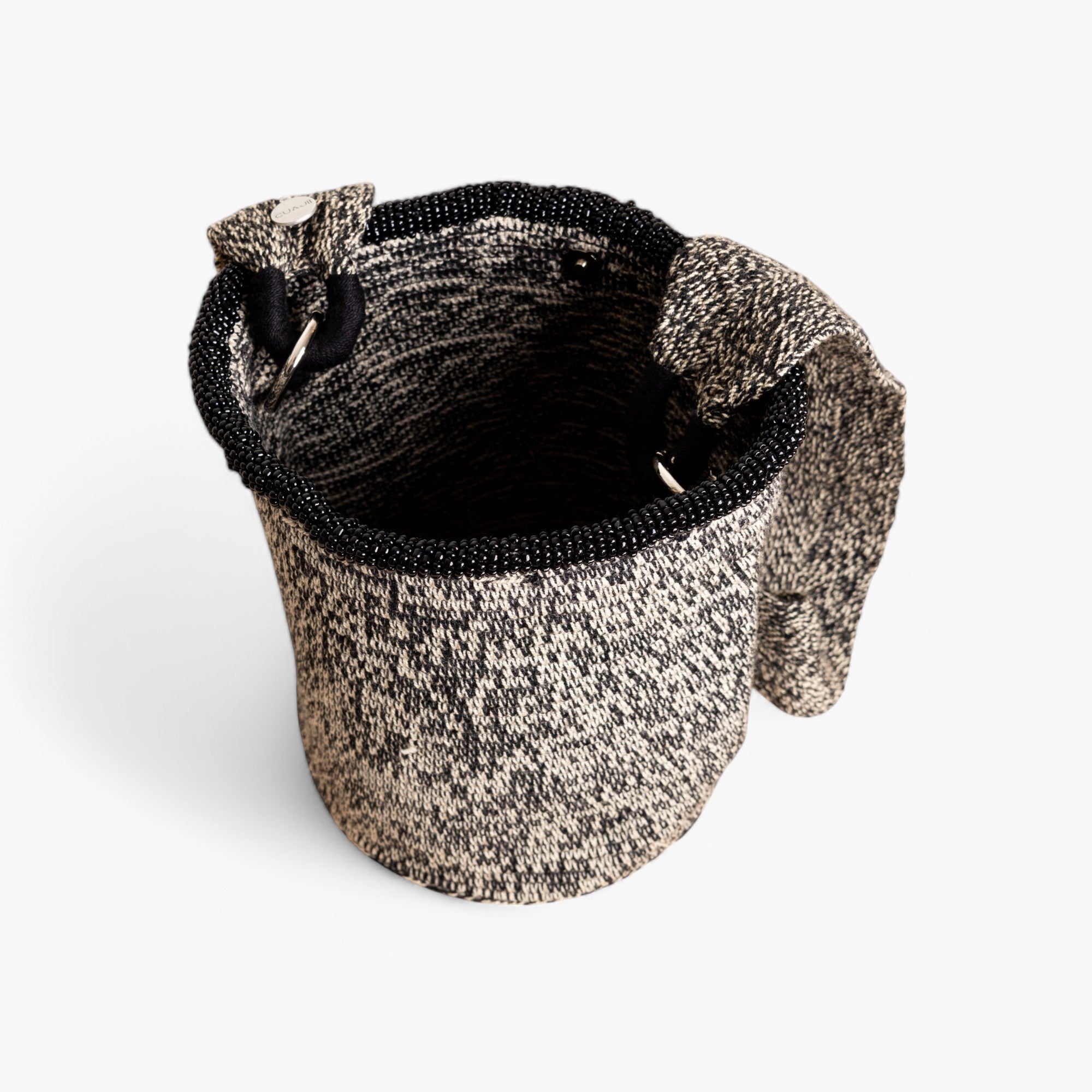 Two-tone beaded shoulder bag | Black